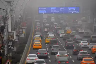 Ankara'da Yoğun Sis Trafiği Felç Etti!