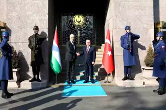 Güler, Macaristan Savunma Bakanı'yla Görüştü