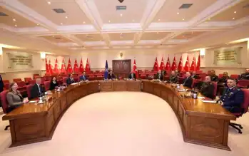 Bakan, NATO Lideri ile Görüştü
