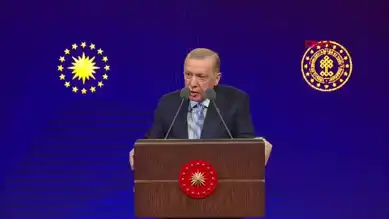 Devlet Lideri ve Bakan, Ödül Töreni'nde Konuştu