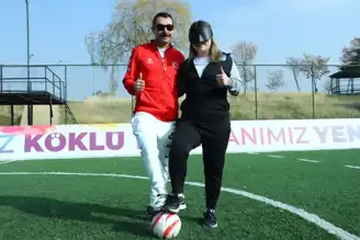 Görme Engelli Çiftin Futbol Hikayesi