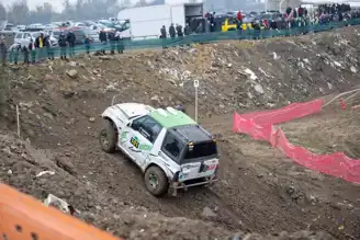 Doktor Kadın, Off-Road Pistlerinde Başarıya Koşuyor