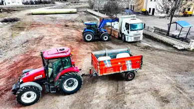 Gölbaşı'nda Çiftçilere 55 Ton Mısır Silajı Desteği