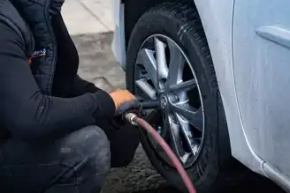 Kış Lastiği Zorunluluğu Başlıyor: Servisler Yoğun!