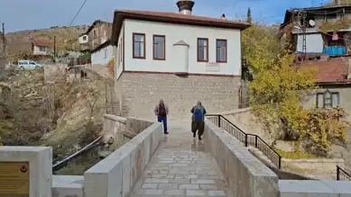 Tarihi Köprü Yeniden Hayata Döndü
