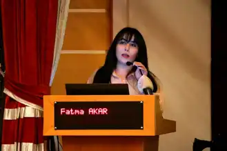 Depremden 1 Yıl Sonra: Fatma Akar Tekrar Yürüyor
