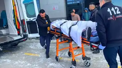 Buzlanma Nedeniyle Tır Kazası: İki Yaralı