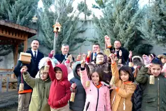 Elmadağ Öğrencileri Kuşlar İçin Yuva Hazırladı