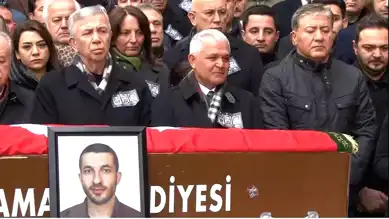 Mamak Belediyesi'nde 3 Personel İçin Veda Töreni