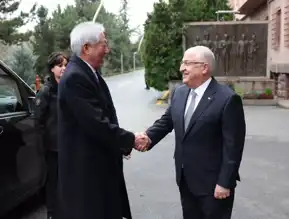 Bakan Güler, Asya Ülkesi Yetkilisiyle Görüştü