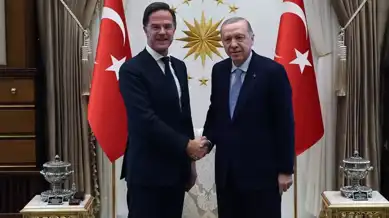 NATO Lideri'nin Ankara Ziyareti: İkna Girişimi mi?