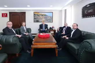Yabancı Diplomat Mardin'de Görüşmeler Yürüttü