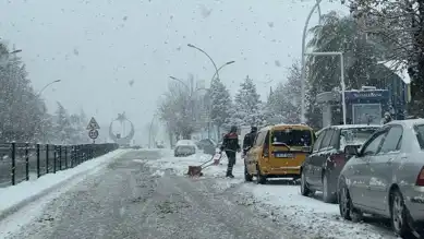 Şehre Beyaz Bir Örtü Gerindi