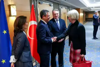 Özgür Özel, AB Büyükelçileriyle Buluştu