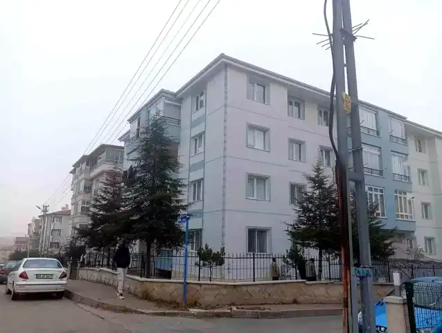 Ankara'da Aile Draması: Eşini Yaralayıp İntihar Etti