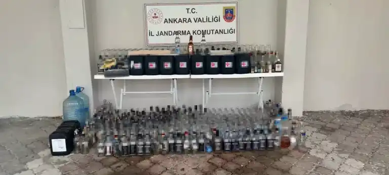 Ankara'da 1,5 Milyon TL Değerinde Kaçak Alkol ve Tütün Operasyonu