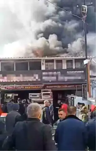 Ankara Spotçular Çarşısı'nda Yangın!