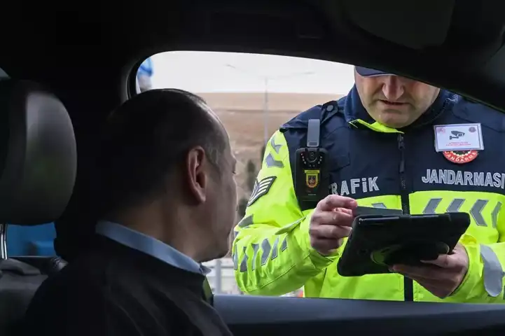 ASELSAN'dan Güvenlik Güçlerine Yaka Kamerası Desteği