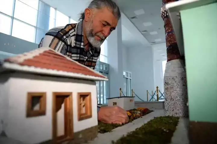 Çubuk'ta Baba Sevgisinin Eser: Camii Maketi