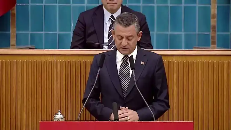 CHP: Kreşlere Devam!