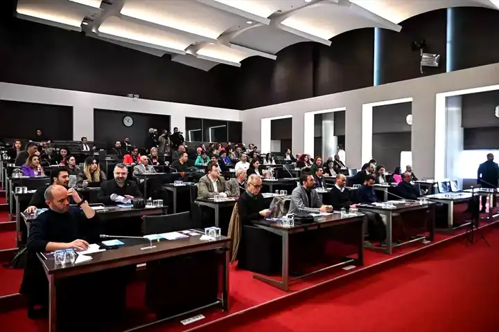 CHP'de Tarihi Kurultay: Demokrasi Zaferi
