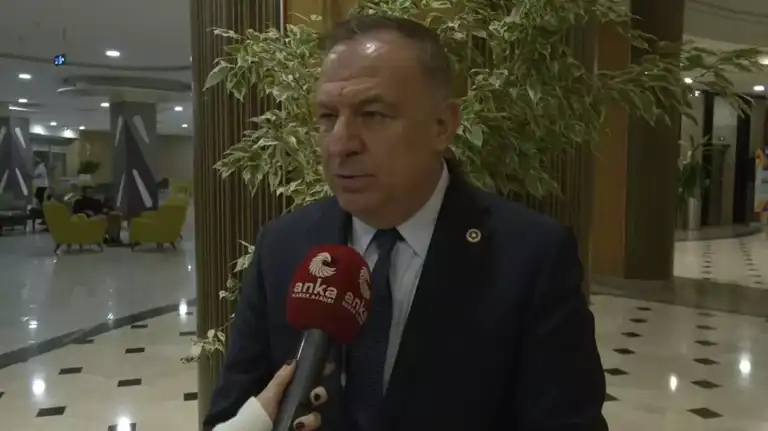 CHP'den Acil Toplantı Çağrısı: 412 Belediye Başkanı Ankara'da Buluşacak