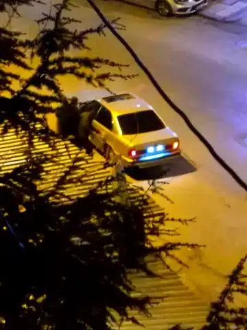Ankara'da Drift Atan Sürücü Vatandaşları Tehdit Etti ve Kaçtı