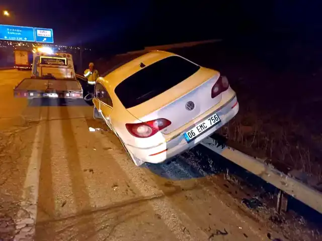 Kontrolden Çıkan Araç Bariyere Çarptı