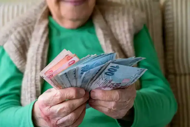 Emekli İkramiyesi Ne Kadar Olacak?