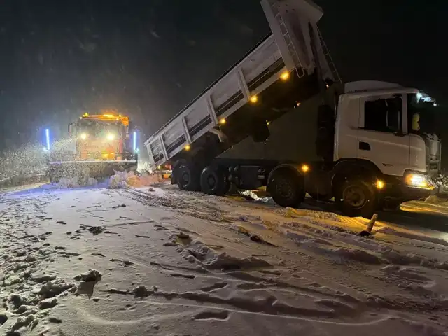 Ilgaz Dağı'nda Kar Yağışı Yolu Kapattı