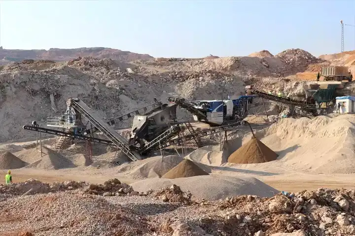 Japon Büyükelçisi Hatay'daki Enkaz Tesisi'ni Ziyaret Etti