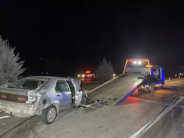 Manisa'da Üç Araçlık Zincirleme Kaza: Yaralılar Var