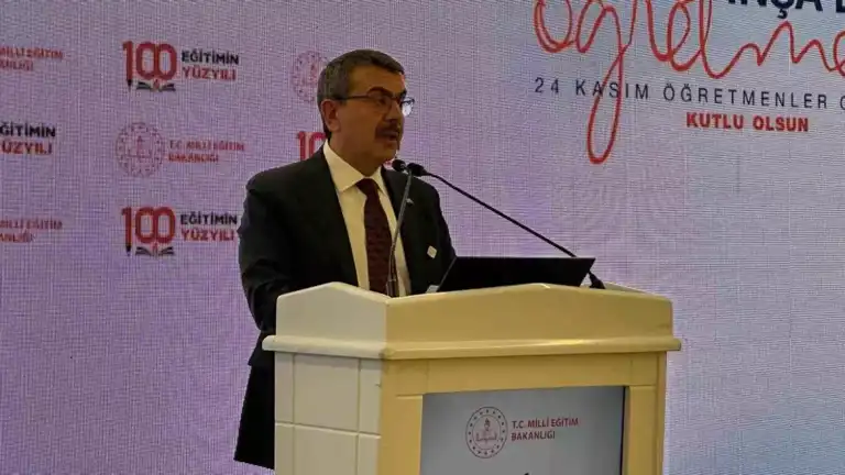 Bakan, Öğretmenlerle Buluştu