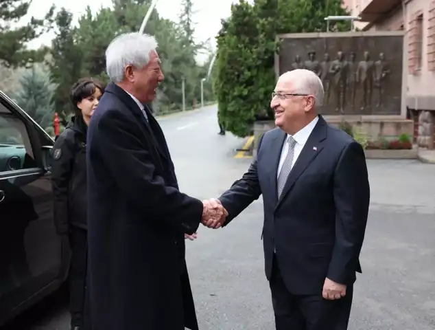 Bakan Güler, Asya Ülkesi Yetkilisiyle Görüştü
