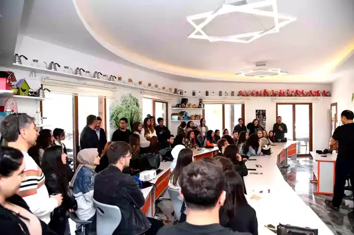 Pursaklar'da Tıbbi Bitki Çayları Semineri