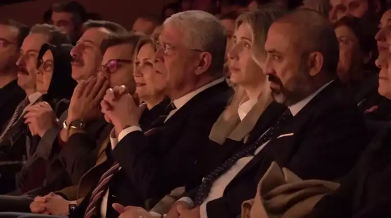 İYİ Parti Lideri Tiyatroda