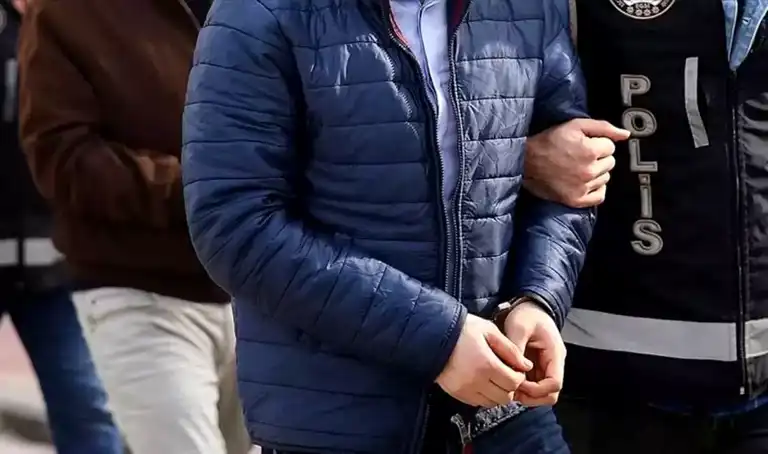 Yunus Emre Enstitüsü'nde 17 Gözaltı